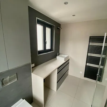 Levander Apartment *